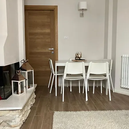 Montis By Fh Apartment